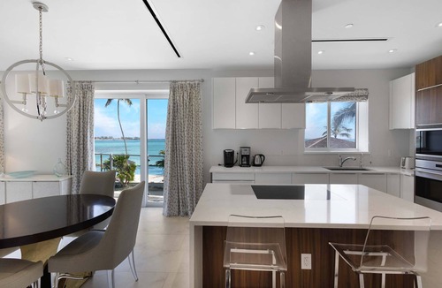 Nassau Apartment | Ocean Front Condo at One Cable Beach