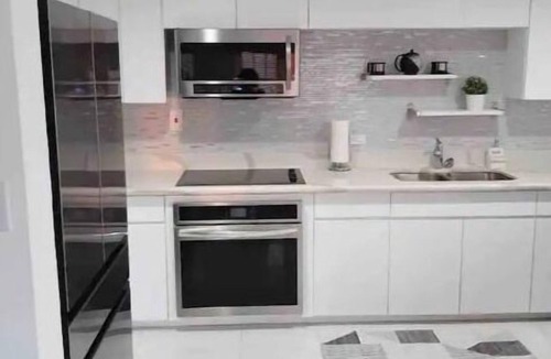 Orange Bay House | Ocean View Villa @ LBCC