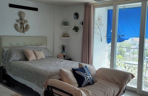 Isla Verde Apartment | Ocean View with Balcony & Solar Generator Isla Verde LOCATION-LOCATION-LOCATION