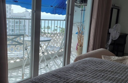 Isla Verde Apartment | Ocean View with Balcony & Solar Generator Isla Verde LOCATION-LOCATION-LOCATION
