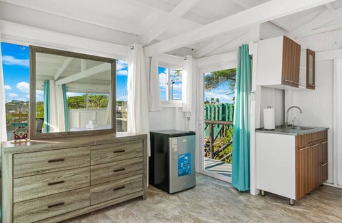 Oranjestad House | Oceanfront 2BR Retreat w/Private Dock –Oranjestad