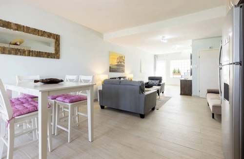 De Bruynewijk Condo | Oceanfront Beach Chalet w Spectacular View
