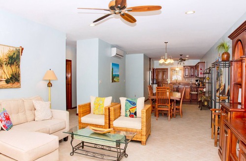 San Pedro Condo | Oceanfront First Floor 2 Bed/2 Bath - Free use of Kayaks