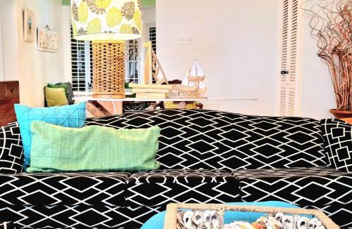 Ocho Rios Apartment | Oceanview! Walk to town and beach-PAYMENT REQUIRED TO RESERVE
