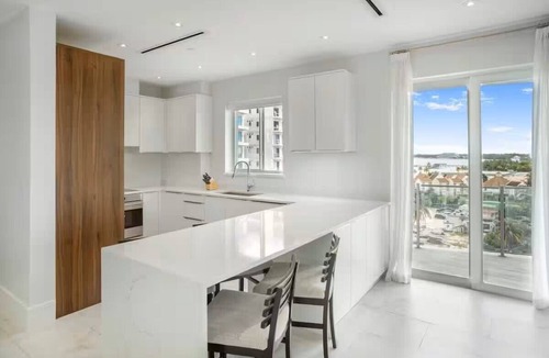 Nassau Apartment | One Cable Beach