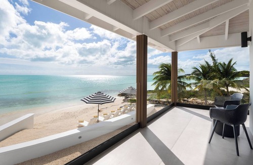 Venetian Road Settlement Villa | Opaline Villa 4 BR 2Bath Ocean Front Villa