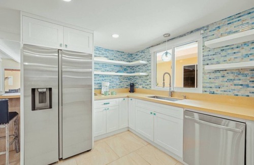 Palm Beach Villa | Palm Beach 8BR Villa | Beach Vibe by Bocobay
