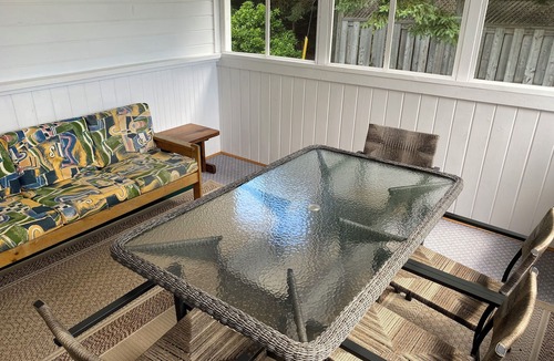 Stanhope Cottage | Parkside Deluxe Cottage- King Bed, Extra Screened-In Rm, Short Walk to the Beach