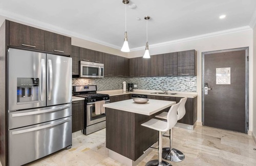 Washington Condo | PC103 - easy Pool Access - Perfect for family or group - Close to Palm Beach - 2BR