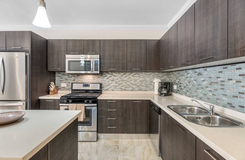 Washington Condo | PC103 - easy Pool Access - Perfect for family or group - Close to Palm Beach - 2BR
