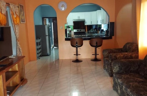 Blue Mountains National Park House | Peaceful Orange Bay Vacation Home