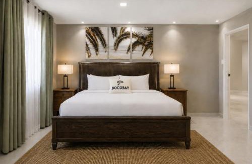 Opal Villa | Pet-Friendly 5BR Aruba Villa with pool Sleeps 10