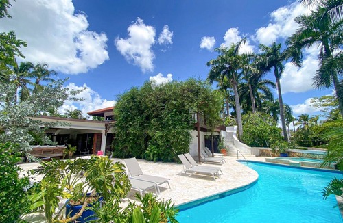 Las Pinas Villa | PIÑAS13 Tropical Holidays in Casa de Campo - 4BDR with private pool and jacuzzi