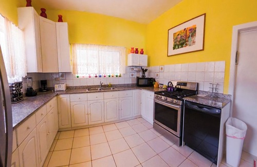 Kamay House | Pool Home Near Palm Beach Plaza – Sleeps 13