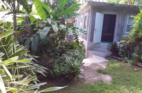 Port Antonio Bed & Breakfast | Port Antonio Brian's Beach House