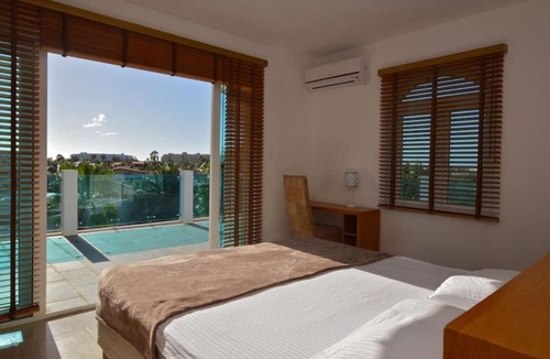 Palm Beach Villa | Private 7BR Luxury Villa and Pool walk to Palm Beach