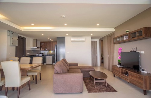 Mae Pim Condo | Private Beachfront 2 Bedroom Suite Full Ocean View