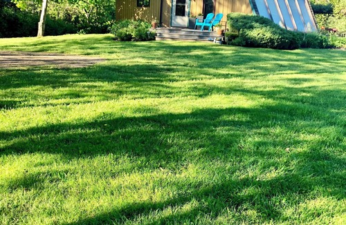 Cornwall House | PRIVATE PEI SOUTH SHORE COTTAGE: POOL, A/C, near BEACH, GOLF & Charlottetown