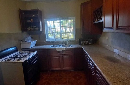 Mandeville House | Private Upstairs Retreat – 4BR Home, King Suite & Panoramic Views – Mandeville