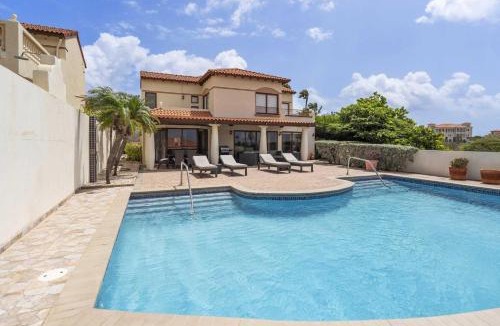 Noord Villa | Private Villa with pool- Amazing Views 3BR- CB01
