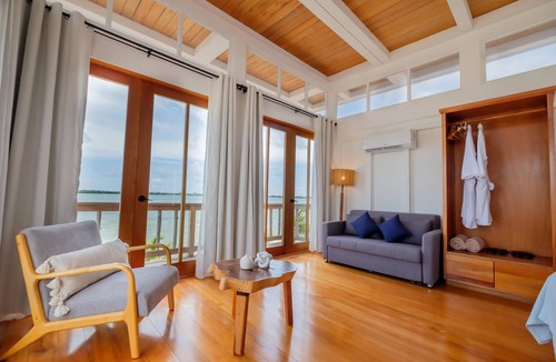 San Pedro Hotel | Private Waterfront Villa with Pool & Free Shuttle for Snorkeling Enthusiasts!