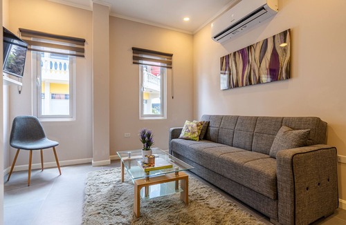 Oranjestad-West Apartment | PROMO 5% WEEKLY/10% MONTHLY DISnWalking distance to beach, and Renaissance Mall