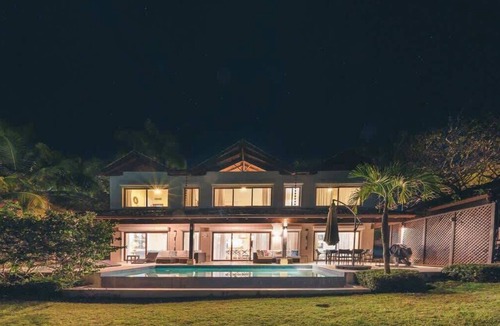 Sanchez Villa | Puerto Bahia Villa Pool, BBQ & Amazing views!