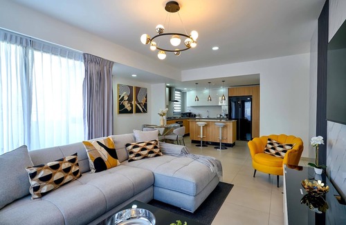 Viejo Arroyo Hondo Apartment | ®2BR{The~City~Center}@DTown +Pool+Gym NearCecilip