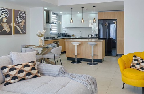 Viejo Arroyo Hondo Apartment | ®2BR{The~City~Center}@DTown +Pool+Gym NearCecilip