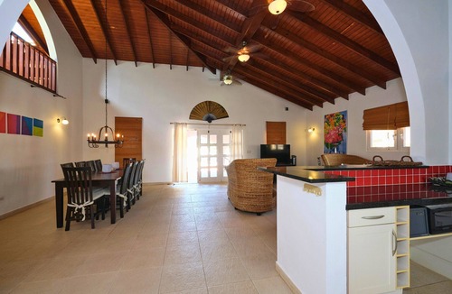 Sabana Liber Villapark Villa | Rainbow Villa - 5BR 2BA located in Noord