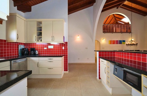 Sabana Liber Villapark Villa | Rainbow Villa - 5BR 2BA located in Noord