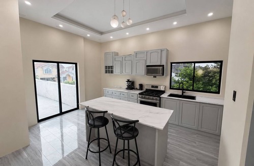 Hellshire Apartment | Relax in Style Modern Apartment with Balcony Overlooking the Pool