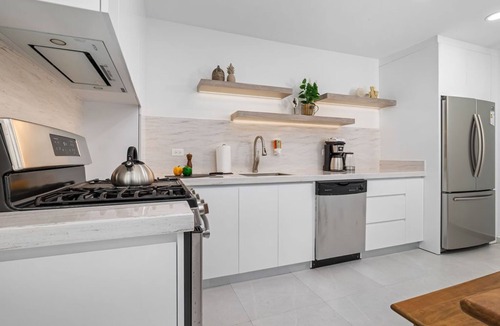 Bubali Apartment | Renovated 2BR 2.5BA Eagle Beach SuperFood