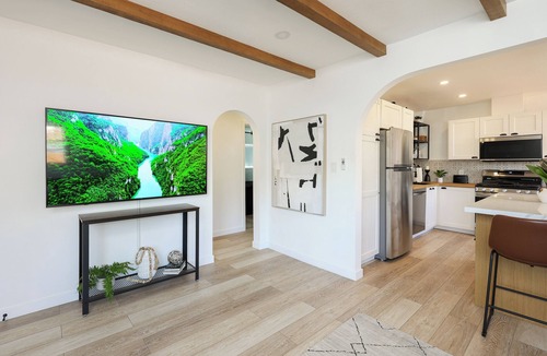 Old Town House | Renovated Old Town Home – Walkable, Private Yard & 2-Car Parking