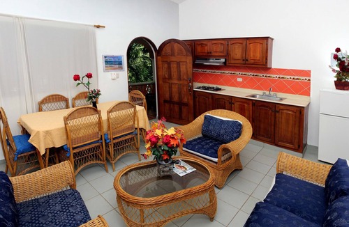 Los Cerros Apartment | Residencial Estephany