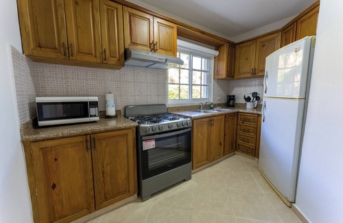 Urbanizacion Tavarez Villa | Residencial Hispaniola Villa #12, 4-King BRs & 4 Baths, Private Pool