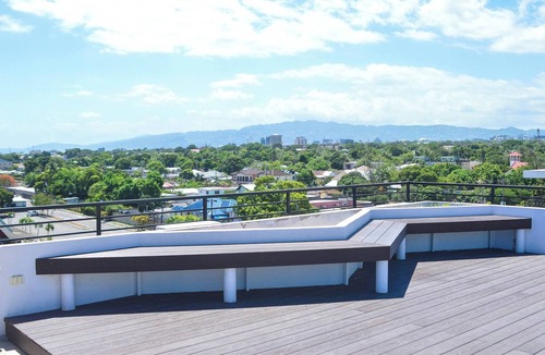 Eden Gardens Apartment | Resort Like Amenities - Accommodation In The City