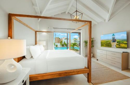 Opal Apartment | Rock House NEW 6-Bed 6 Bath Pool 5-min to Beach by Bocobay