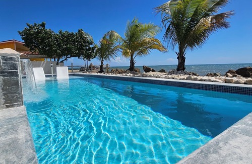 Descalabrado Villa | Romantic 1BR Puerto Rico Villa w Pool|Aqua Bella 2