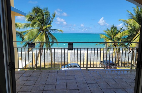 Playa Fortuna Apartment | Romantic Ocean front apartments at Luquillo Beach Apartment