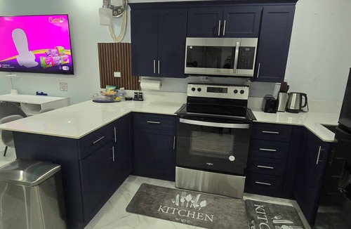 Camperdown Apartment | Safe Haven Studio apartment with AC in vibrant Kingston