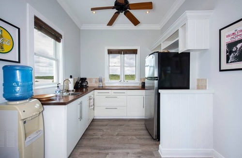 Governor's Harbour House | Salty Dolphin 4 Bedroom Home