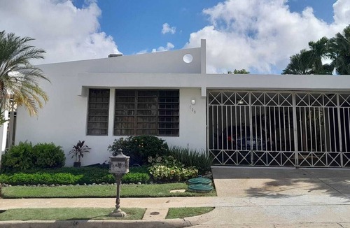 Monacillo Villa | San Juan, garden Cozy suite w/private pool, BBQ, nearby & peaceful