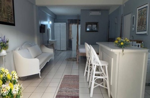 Rodney Bay Hotel | Scenic Bay Retreat: Your Perfect Getaway