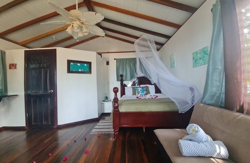 Belize City Hotel | Sea Side Chateau