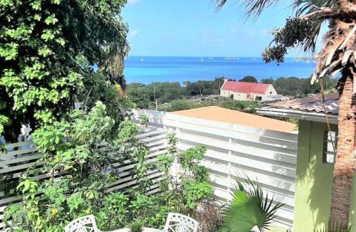 Valley Church House | Sea View Chill Spot 15 min walk to the beach