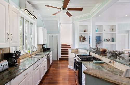 Governor's Harbour House | Sea Walk 4 Bedroom Home