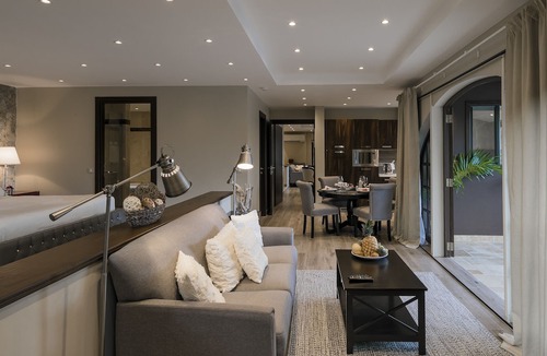 Lance aux Epines Hotel | Secret Harbour Boutique Hotel and Marina