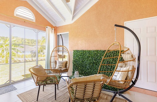 Boscobel House | Serene 2 Bedroom Villa in Gated Community with Solar, Wifi, A/C and Security