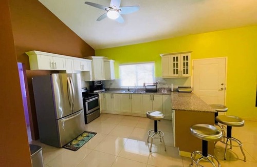 Kingston House | Serene Vistas, Caymanas Country Club